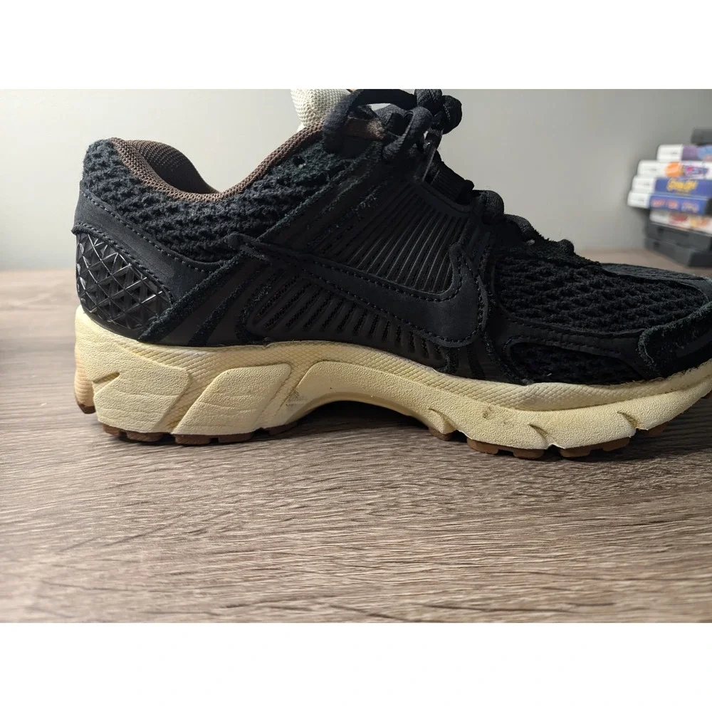 Nike Zoom Vomero 5 Black Sesame White FD0533-010 Women's Size 5.5 Shoes‎